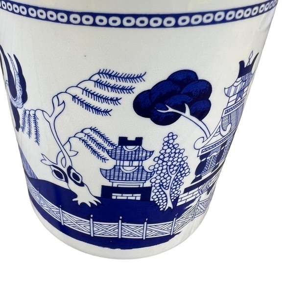 Vintage Blue Willow Coffee Tea Mug Blue White Unmarked - Picture 8 of 11